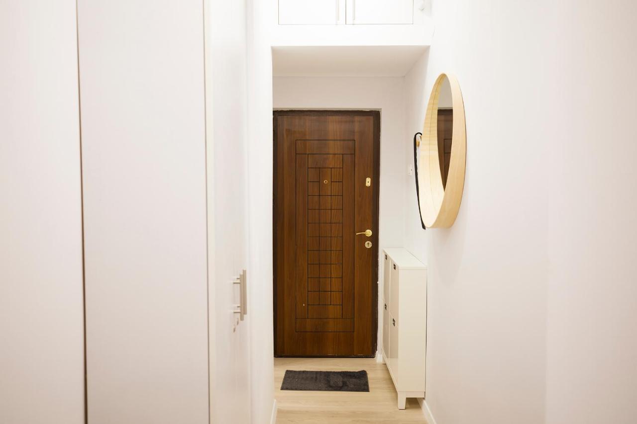 בוקרשט Ideal Studio מראה חיצוני תמונה
